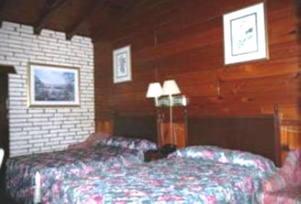 Adobe Hacienda Motel Hollywood Rum bild